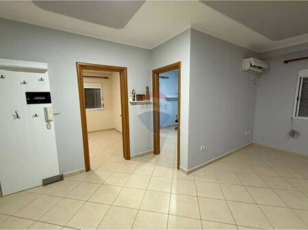 apartament 2+1 te rruga e dibres