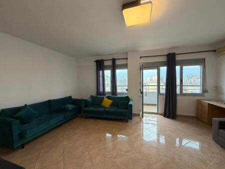Apartament 2+1+2 me Qira – Rruga e Dibrës, Kompleksi Halili