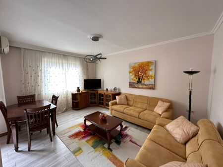 Apartament 2+1 me qera ne Ali Dem tek shkolla 1 Maj