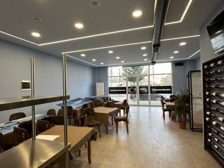 Locale commerciale in affitto