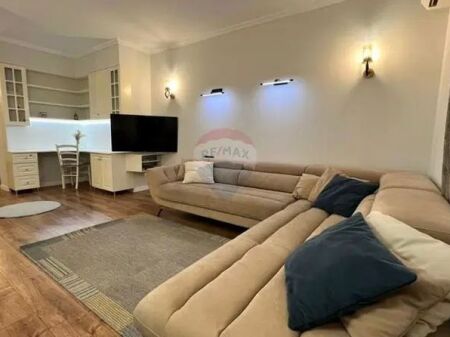 Apartament 3+1+2poste parking per qira, prane Eleonores!