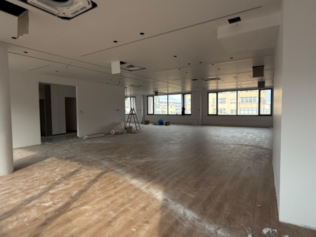  Locale commerciale in affitto – Delijorgji