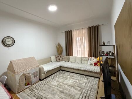Apartment 2+1 for rent Myslym Shyri 620 Euro