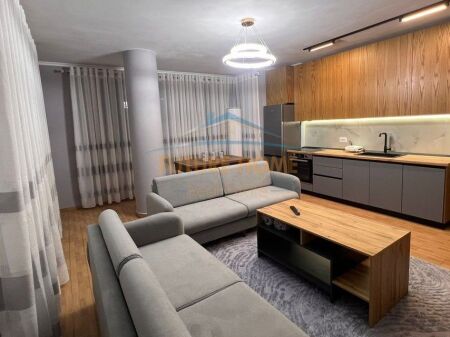 Qira, Apartament 2+1, Pazari i Ri, Tirane.