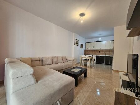 Appartamento 2+1 presso i Palazzi Cabej!