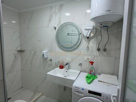 In vendita, Appartamento 2+1+2, Via Barrikadave, Tirana