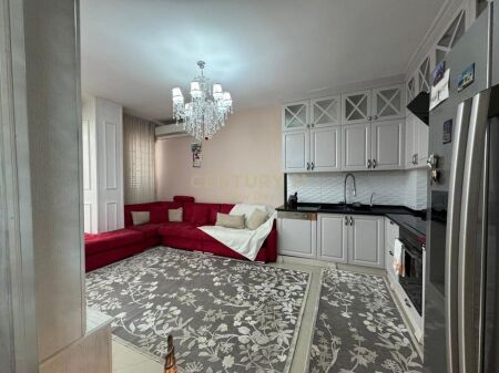 Appartamento 2+1+2 In Vendita presso l'ex Distretto di Polizia, Durrës - 145.000€ | 86 m²
