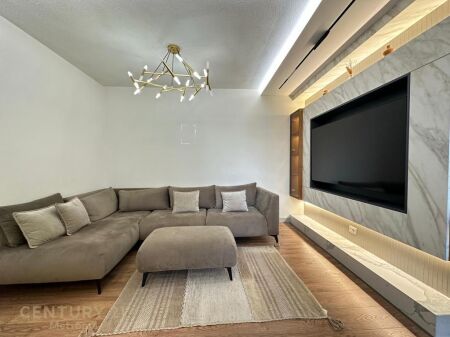 JEPET ME QERA APARTAMENT 2+1+2 TE PALLATI ME SHIGJETA