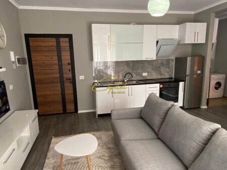 APARTAMENT ME QIRA 1+1 BULEVARDI I RI 45.000 LEKE