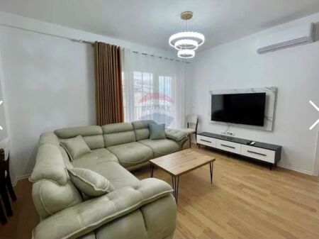 APARTAMENT 1+1 ME QIRA TEK ZOGU I ZI!