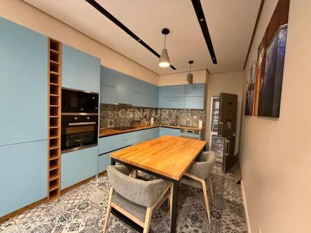 Apartament 1+1 Me Qira në Liqeni i Tiranës, Rruga e Kosovarëve 850 € /Muaj Sip. Totale  80m2