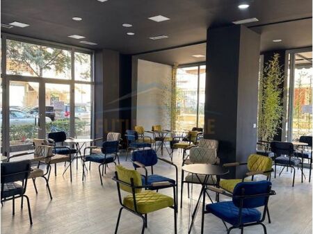 In vendita, Bar Lounge, 21-Dhjetori, Tirana