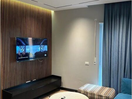 Apartament 2+1+post parkimi prane qendres, Rr. Barrikadave! 1,300 € /Muaj Sip. Totale  75m2