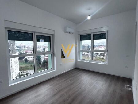 UFFICIO 60 M2 IN AFFITTO A KOM.KADIU, ALI DEMI 35.000 LEKE