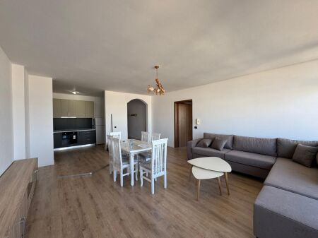 Appartamento 2+1+2 in Affitto – Via Kavaja, vicino a Globe