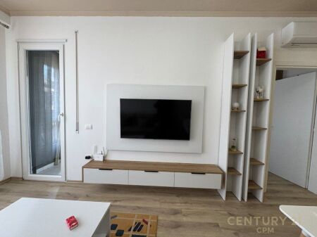 APARTAMENT 1+1 ME QIRA TEK 5 MAJI!