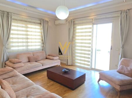 VENDESI 2+1 IN VENDITA AL LAGO ASCIUTTO 270.000 EURO