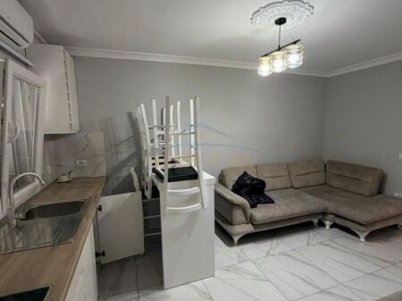Apartment 2+1+2 for sale on Barrikadave street Tirana