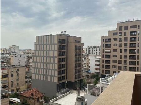 JEPET ME QIRA APARTAMENT 1+1 TEK RRUGA BARRIKADAVE | 70’000 ALL !