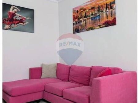 Jepet Apartament me Qira tek Rruga e Kavajës