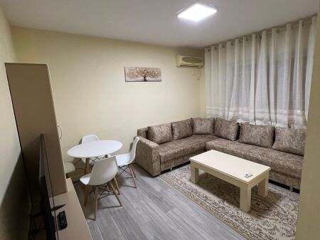 Apartament 1+1 me qira myslym shyr.