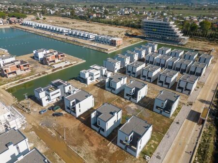 VILLE A TURQUOISE MARINA - GOLFO DI LALEZ!   294,000 €