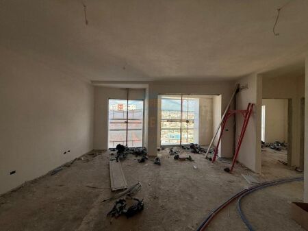 In vendita, Appartamento 3+1+2, Porcelan, Tirane