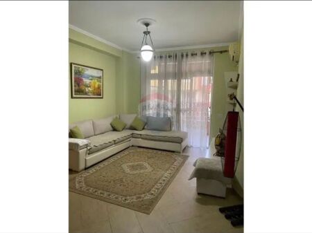 APARTAMENT 2+1 PER QIRA NE ASTIR