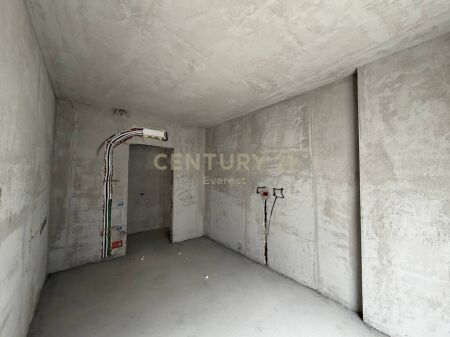 PORCELAN, SELLING APARTMENT 2+1+2 172,000 € Total Area  108m2