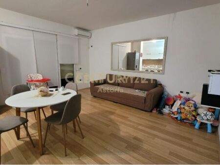 Jepet me qira apartament 1+1 te Kopshti Botanik, rruga "Xhon Kenedi"