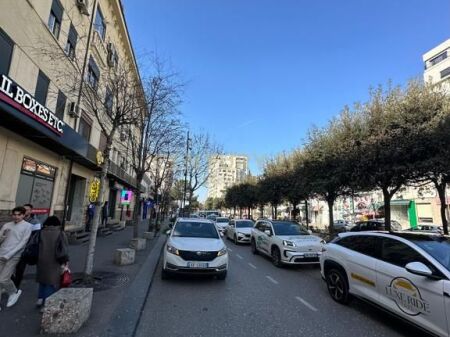 2 apartments 2+1 for sale on Zogu I Boulevard