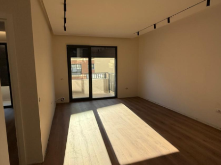  APARTMENT 2+1+2 + PARKING SPACE FOR SALE – DRY LAKE (AT ROTONDO) 