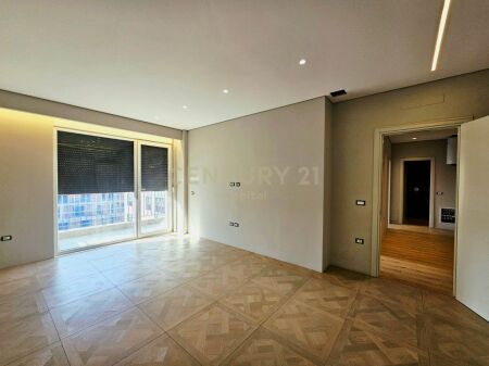Apartment 2+1 with parking space for sale in Grand Park Residence