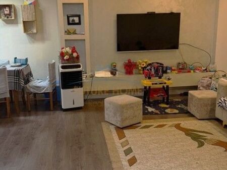 In vendita, Appartamento 2+1 Unaza e Re, Tirana