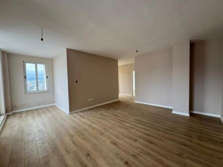 OCCASION1050€/m Apartment 2+1+verandaAstir