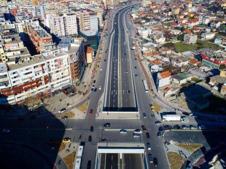 For sale, apartment 2+1+2+parking space, Unaza e Re, Tirana.