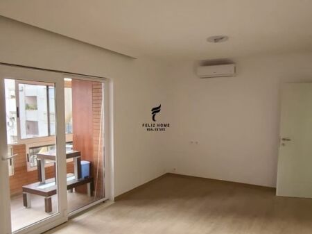 UFFICIO IN AFFITTO 88 M2 CENTRO 120.000 LEKE FH-59106