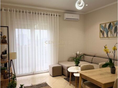 We rent an apartment opposite the Delijorgjin Complex! 650 € /Month Total area 68m2