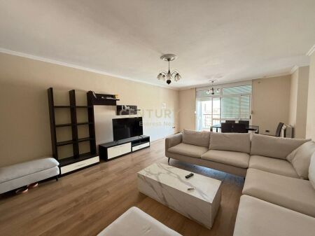 PRICE DROP!!!!!!APARTMENT 3+1+2 FOR SALE NEAR FORMER EXHIBITION 