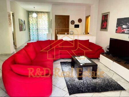  Jepet me qera apartament 2+1 me oborr