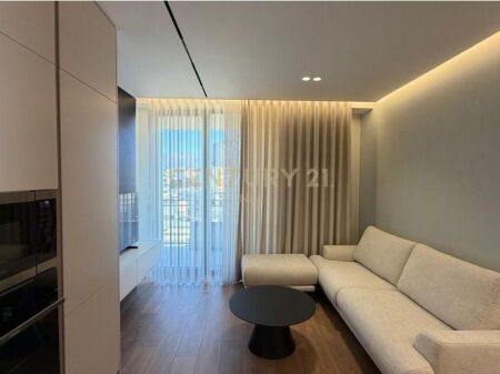 Apartment 2+1 for rent in Golden Tower, on Mine Peza Street.