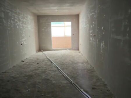 Shitet Apartament 1+1
