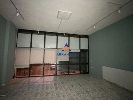 LOCALE COMMERCIALE IN AFFITTO 82M2 " VIA JORGO PLAKU, 5 MAGGIO" 850 EURO
