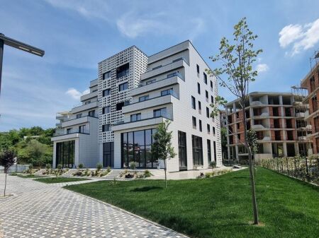 Okazion Shitet apartament 1+1 Liqeni i thate!!! Cmimi 180,000 