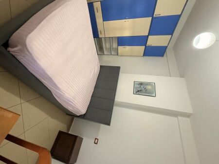 Yzberisht, jepet me qira apartament 1+1! 420 Euro
