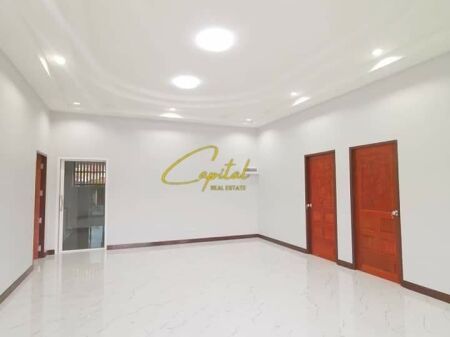 LOCALE COMMERCIALE IN AFFITTO 130 M2 EX BLOCCO 90.000 LEKE
