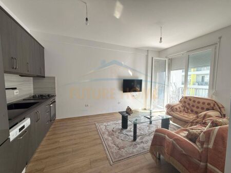 Affitto, Appartamento 1+1 + Posto Auto, Univers City