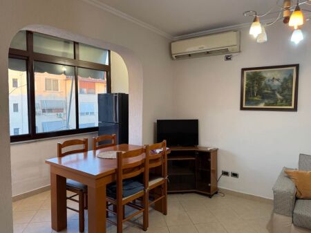 Apartament 1+1, Shkolla e Bashkuar!