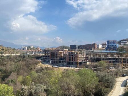 Apartament 2+1 per Shitje . Blloku Residencial "Kodra Diellit"