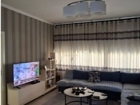 Shitet apartament 2+1 në Liqenin i Thatë, Tiranë, me çmim 205,000€